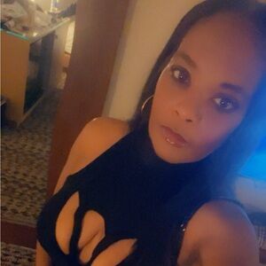 Meet your Posher, Camela